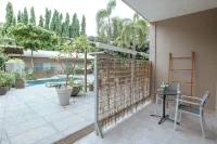 Tamarindo Bay Suites - Self Check in, Adults Only