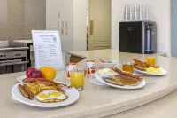 Best Western Plus Palm Desert Resort - Aamiainen