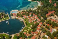 Apartments Stella Plava Laguna Hotels in Crveni Vrh