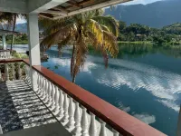 Abadi Guest House Hotels in Ambarita