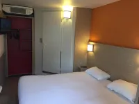 Premiere Classe Lyon Est - Bron Eurexpo Hotels in Décines-Charpieu