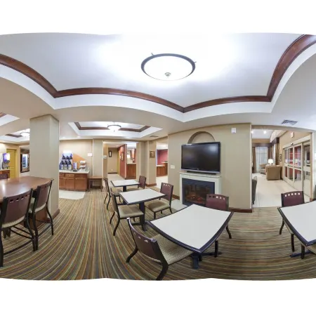 Holiday Inn Express & Suites WILLOWS by IHG