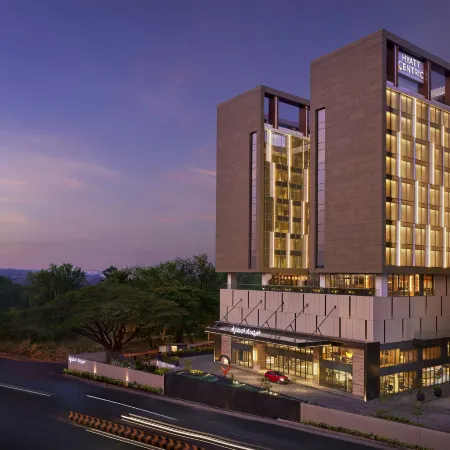 Hyatt Centric Hebbal Bengaluru Отели рядом с достопримечательностью «Технопарк Маньята»