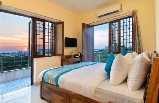 Hotel the York - Couple-Unfriendly Hotel