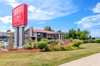 Red Lion Hotel Portland Airport Hotels near Ed's House of Gems