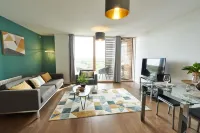 Shortstaymk Vizion Apartments, with Free Superfast wi-fi, Parking, Sky Sports and Movies Hotel a 