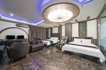 Yeoju Seven Отели рядом с достопримечательностью «Silleuksa»