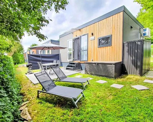 Tiny Haus am Waldsee Hotels in Wemding