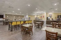 Clarion Inn Asheville Airport - breakfast