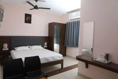MM GRAND RESIDENCY Hotels near Veltech College Of Engineering