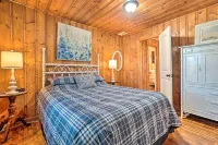Wine Country Retreat w/ Fire Pit + Sunroom! Các khách sạn ở Lumpkin County