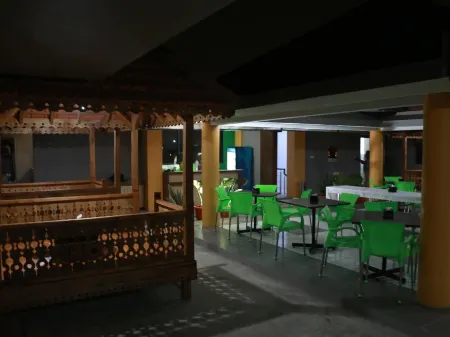 Khalifah Hotel Отели в г. Lorok Pakjo