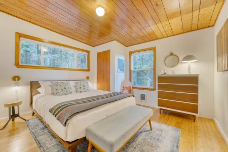 Four Bears by AvantStay Walk to Beach Hot Tub Ocean View