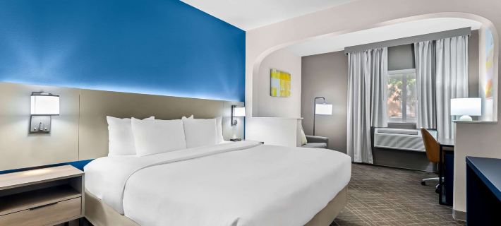Comfort Suites Denver North - Westminster Hotels in Westminster
