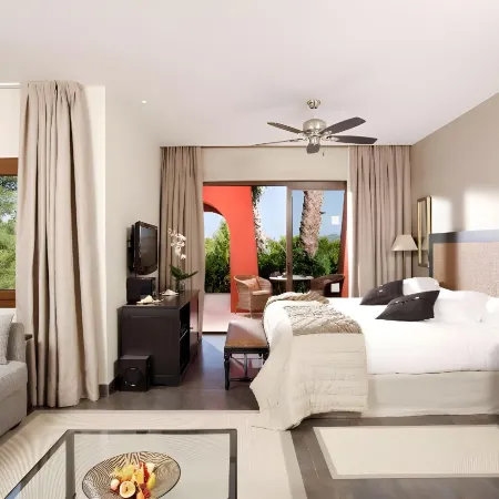 Asia Gardens Hotel & Thai Spa, a Royal Hideaway Hotel