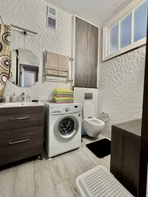 Apartamenty Shikarnaya Uyutnaya Treshka Vozle Ploschad Pobedy Отели в г. Партизанский район