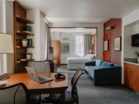 Club Quarters Hotel in Philadelphia Hotels near University of Pennsylvania