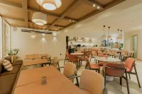 帕洛斯Opal Eclectia附近的飯店