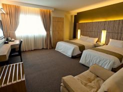 Grand Medallion Hotel