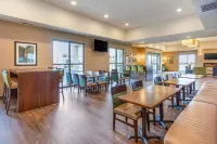 Comfort Suites Burlington Near I-5 Hotels in Mount Vernon