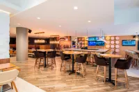 Delta Hotels St. John's Conference Centre - bar