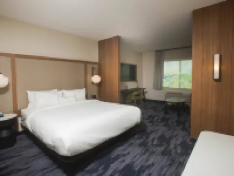 Fairfield Inn & Suites Philadelphia Broomall/Newtown Square Hotels in Broomall