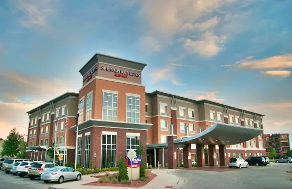 普韋布洛市中心萬豪SpringHill酒店