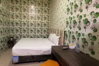 Louise Hotel Hotels in Sena