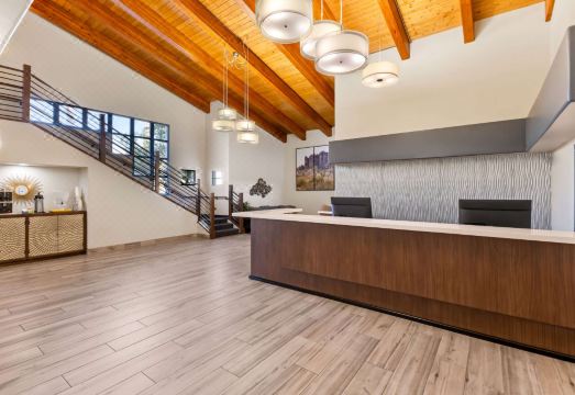 1. 데이즈 호텔 바..