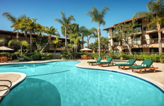 克萊爾蒙特希爾頓逸林酒店