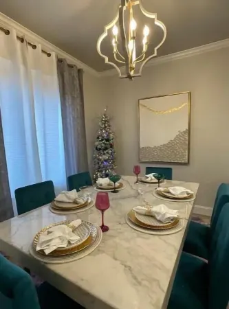 West Texas Chic. New Construction. EV Charger. Pets Allowed. Ten Mins from TTU. Отели рядом с достопримечательностью «Thunderzone Family Fun»