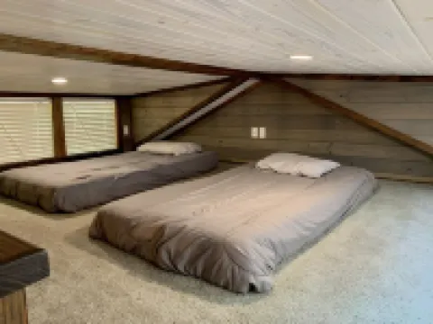 Tiny Home only 1 mile to Vogel State Park!  Wandering Wood at the Reece Farm Vlg