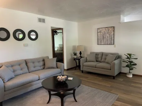 Delightful & Relaxing 2 Bedroom! Hotels in Whiteside County