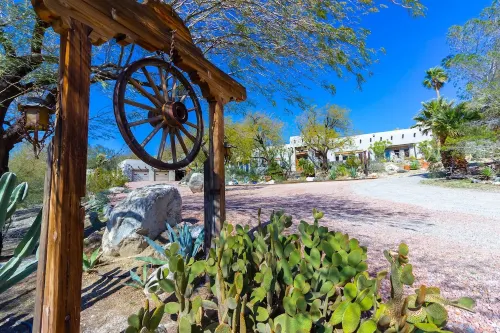 Bubbling Wells Oasis - Reserve a 107-Acre Hot Spring Ranch - up to 28 Guests