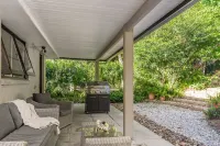 Amazing views of the hinterland, short drive to the beach and Byron