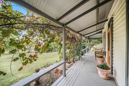 Be amongst nature in the 1890s farmhouse - a time you will never forget. Отели в г. Глостер