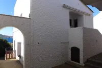 Banyuls, house with superb sea view less than 5 min walk from the beach