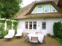 Perfect for family reunions & workshops: luxurious manor house near the beach Hotels in 