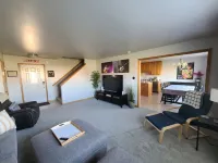 Your Green Bay Home Base.  Near I-43<Lambeau Field & Door County.