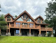 Lakeside- Mountain View Lodge on Lake Champlain in delightful Bridport