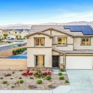 Lazy River, Pickleball, Gameroom, Fun in the desert!