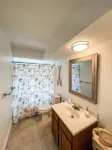 Walk to Historic Downtown, 6 Minute Drive to Beach, Amphitheater 5 Minute Drive