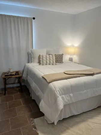 Casa Ceniza Cozy modern apartment for adults only.