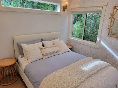 Magnolia Cottage near West Seattle's Alki Beach