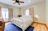 Private Apartment with pool, 5 min to downtown