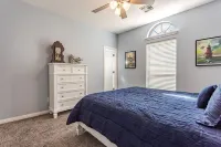 Tranquil Retreat with Sky Views: The Vesper House 14 mins to downtown Hotels in McLennan County