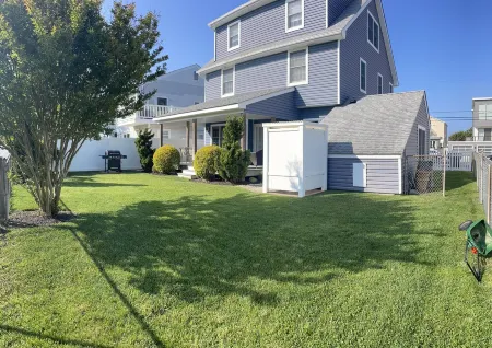 Beach Block Center of Town Fall is Beautiful Whole House 500 Per Night