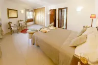 Luxury 4 bedroom villa in exclusive Los Mojones area