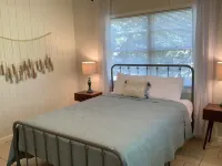 The Perch- FREE Golf Cart! Recently Updated, Sleeps 5, 1.5blocks from the beach.