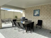 Dunsborough, Spacious new 5 bedroom, 3 bathroom home